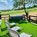 Berky Kuria - Stylish In The Hills Of Tolna For 16people *
