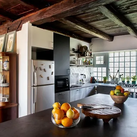 Berky Kuria - Stylish In The Hills Of Tolna For 16people *