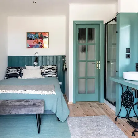 Villa Berky Kuria - Stylish In The Hills Of Tolna For 16people Nagykonyi