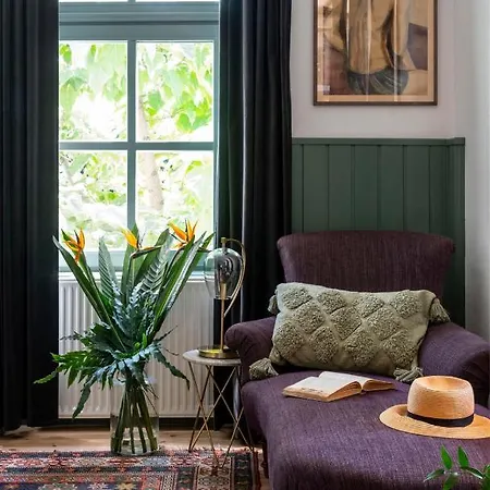 Vila Berky Kuria - Stylish In The Hills Of Tolna For 16people *