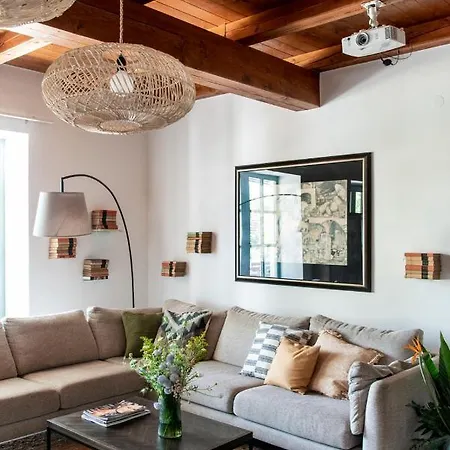 Berky Kuria - Stylish In The Hills Of Tolna For 16people *