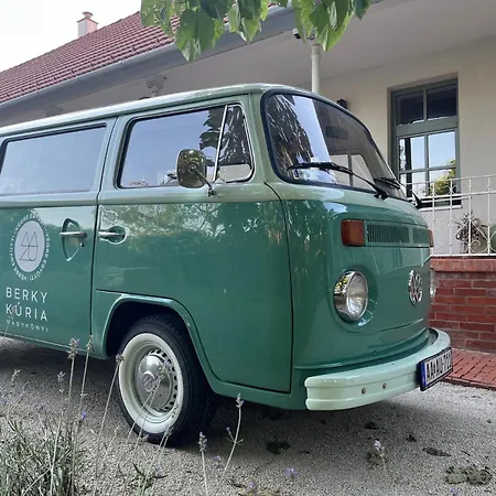 Berky Kuria - Stylish In The Hills Of Tolna For 16people Nagykonyi